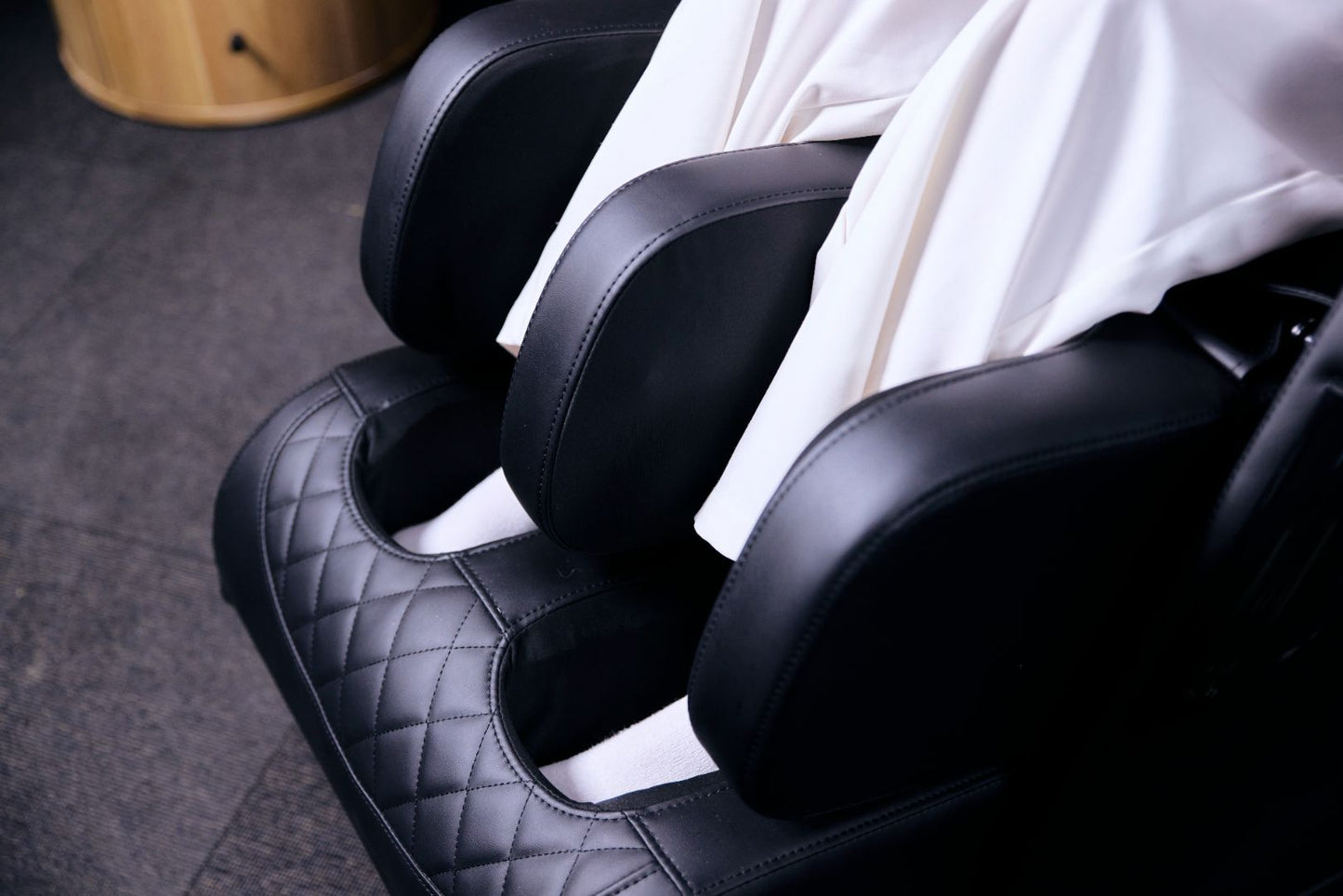 IWAO Performance med 2026 teknologi - 8D Massagestol - Sort