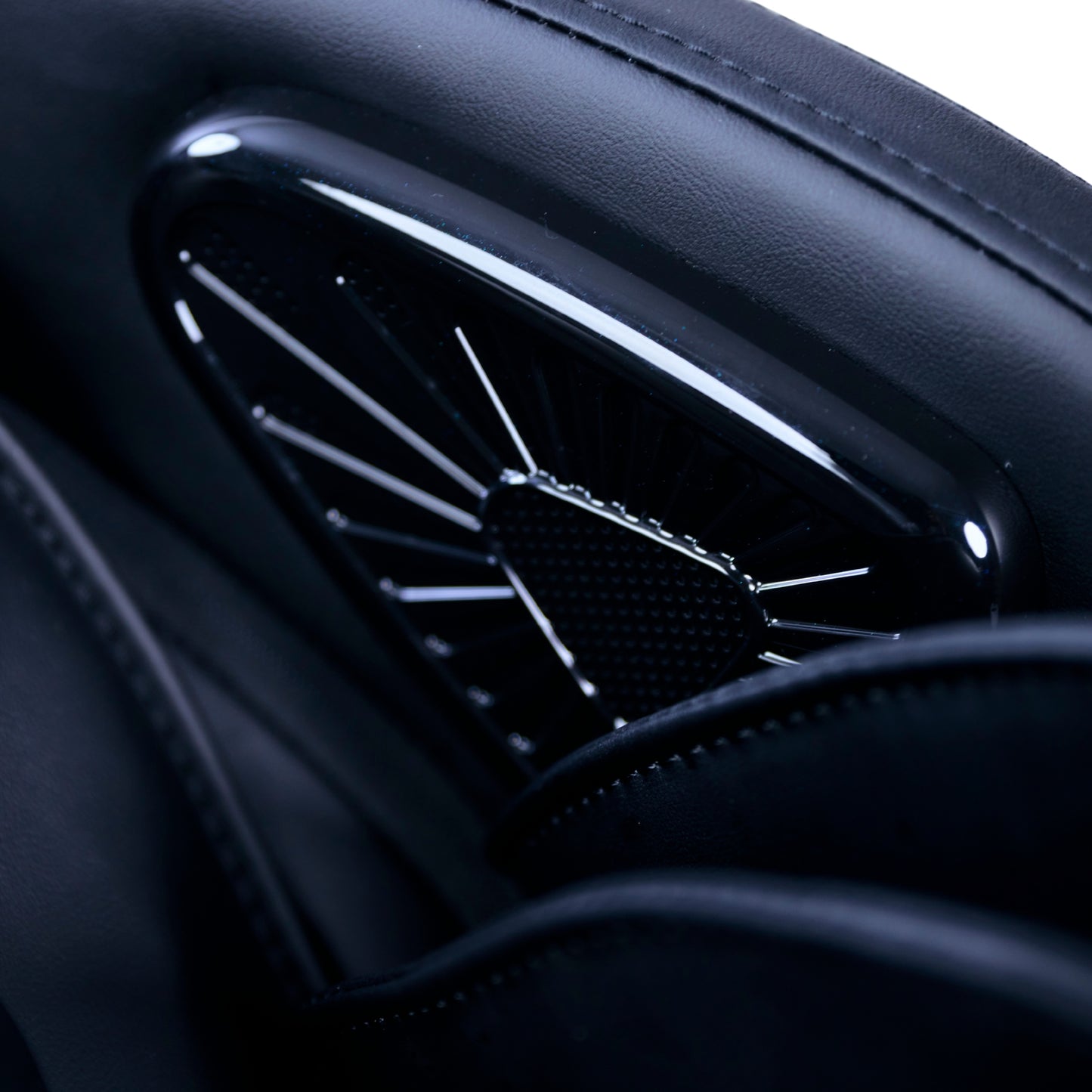 IWAO Performance med 2026 teknologi - 8D Massagestol - Sort
