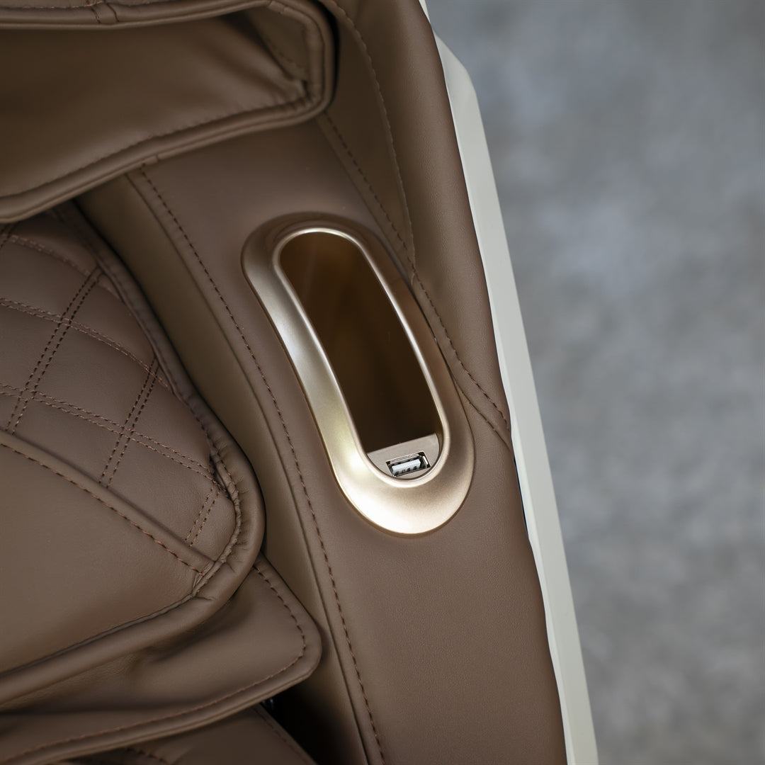 IWAO Gravity med stemmekontrol - 4D Massagestol - Hvid/Brun