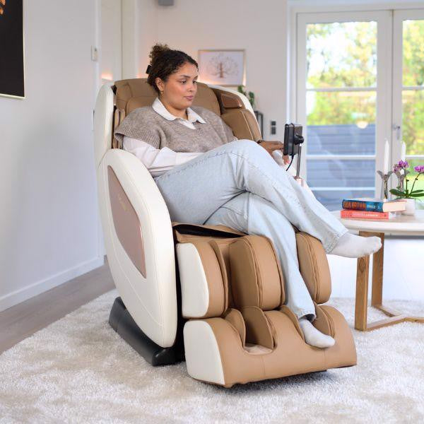 OGAWA Sonic-X - Latte - 2D Massagestol i stuen