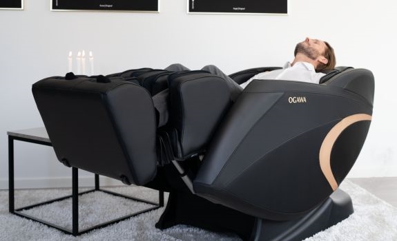 OGAWA Cosmos X - Komfortabel massagestol med Zero Gravity og Zero Space teknologi